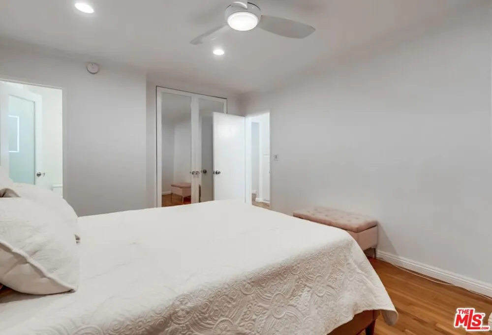 1275 Havenhurst Drive #4 West Hollywood, CA 90046