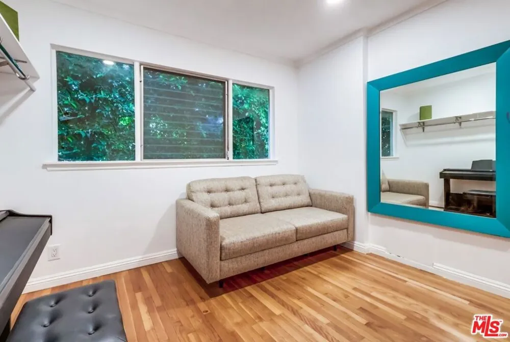 1275 Havenhurst Drive #4 West Hollywood, CA 90046