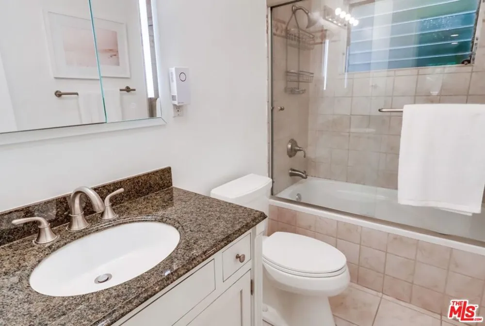 1275 Havenhurst Drive #4 West Hollywood, CA 90046