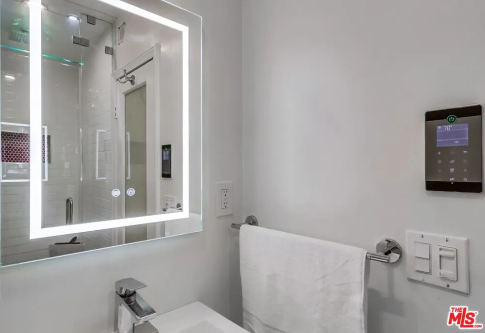 1275 Havenhurst Drive #4 West Hollywood, CA 90046