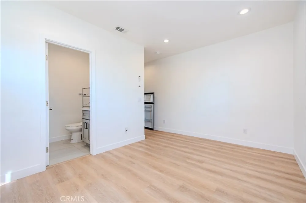 10691 McKeen Studio Street Garden Grove, CA 92843