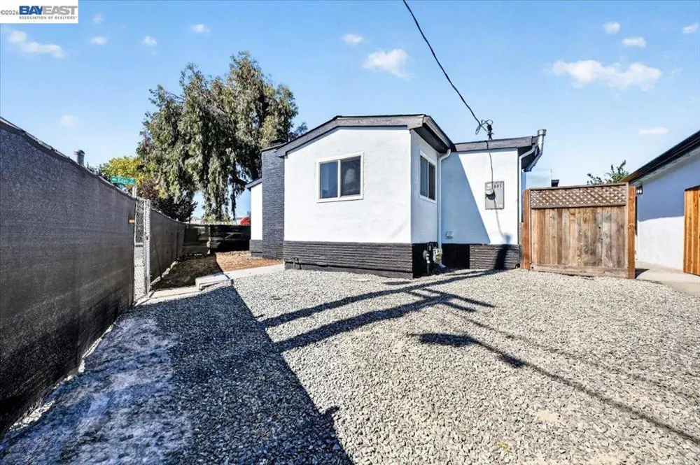 605 Tyler St Oakland, CA 94603