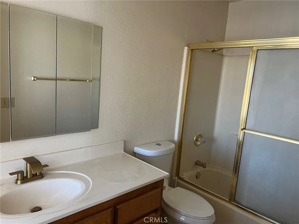 14572 Lighthouse Helendale, CA 92342