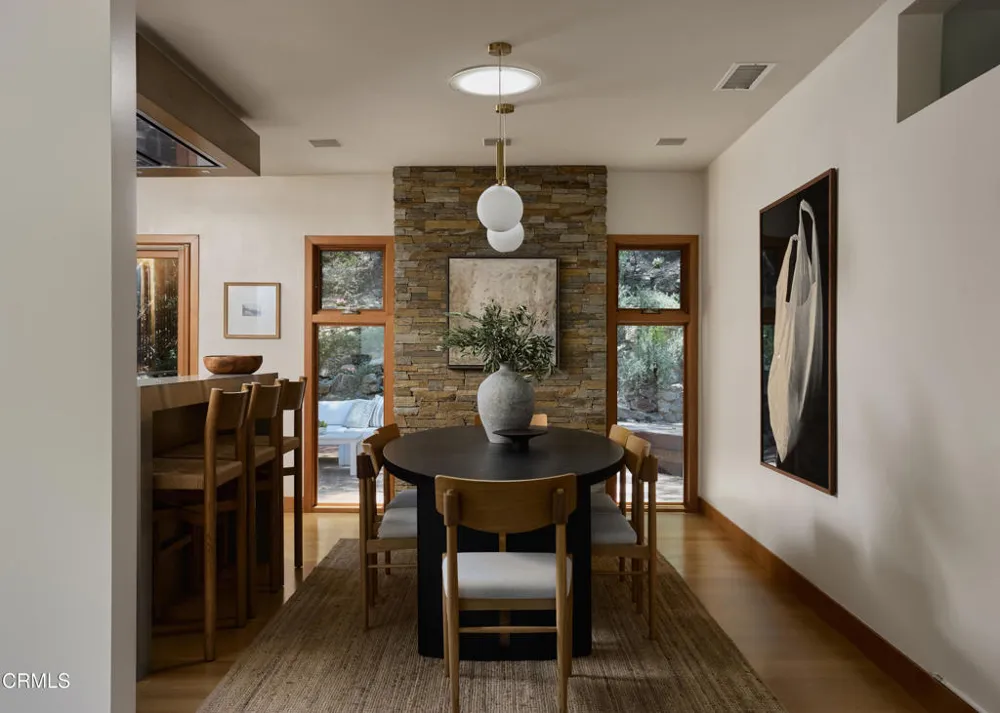 9616 Highland Gorge Drive Beverly Hills, CA 90210