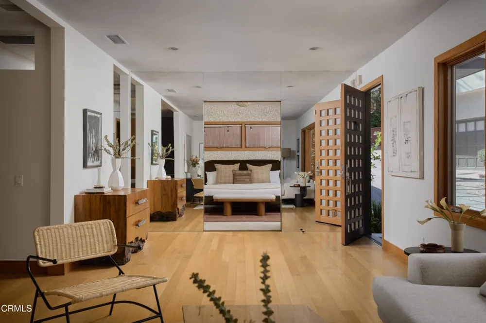 9616 Highland Gorge Drive Beverly Hills, CA 90210