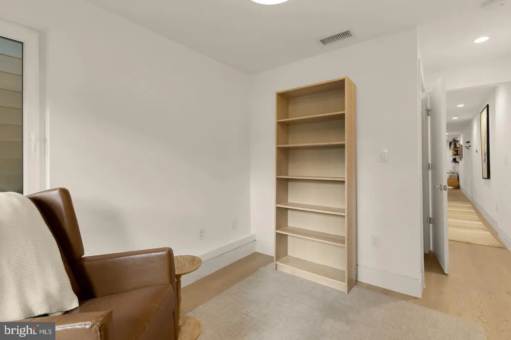 4013 DAVIS PLACE NW #1 Washington, DC 20007