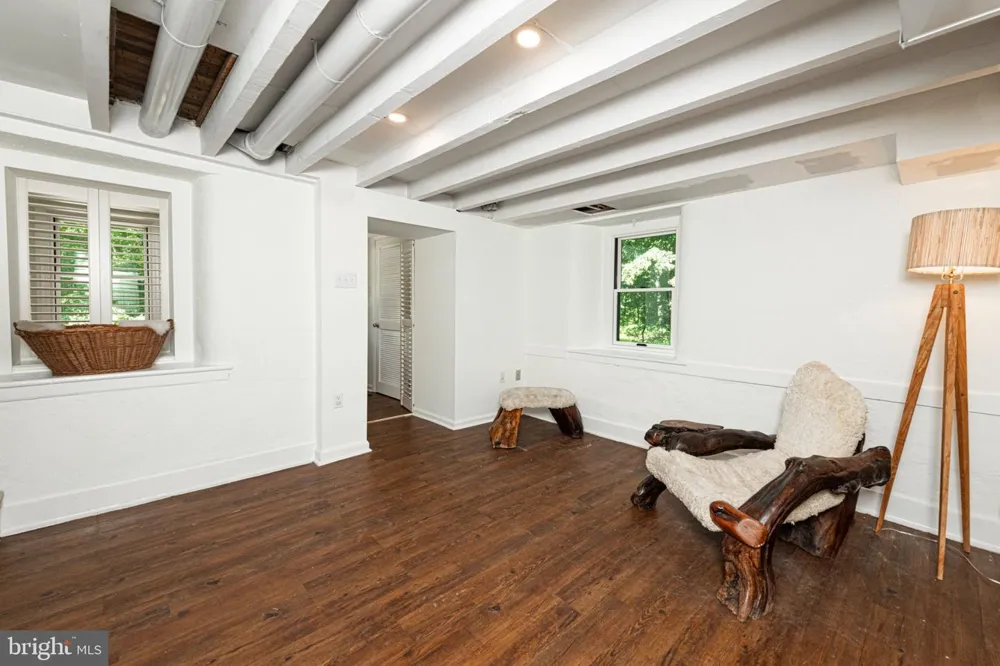 2 HARTMAN RUN Phoenixville, PA 19460