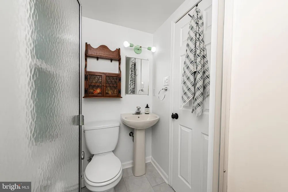2 HARTMAN RUN Phoenixville, PA 19460