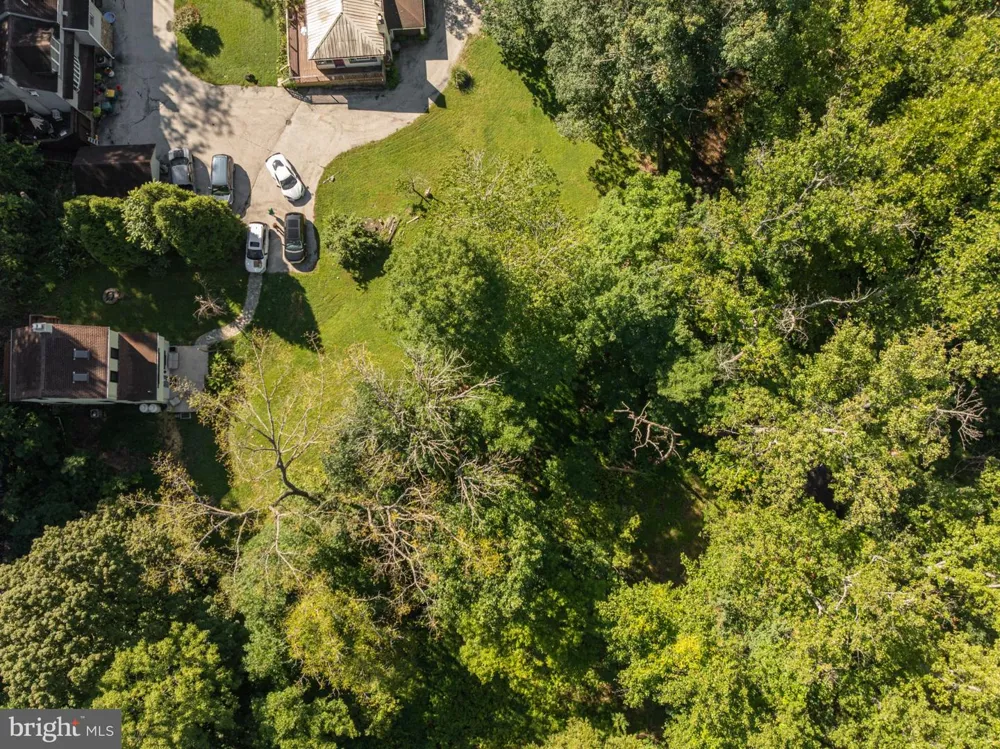 2 HARTMAN RUN Phoenixville, PA 19460