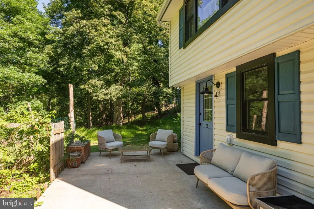 2 HARTMAN RUN Phoenixville, PA 19460