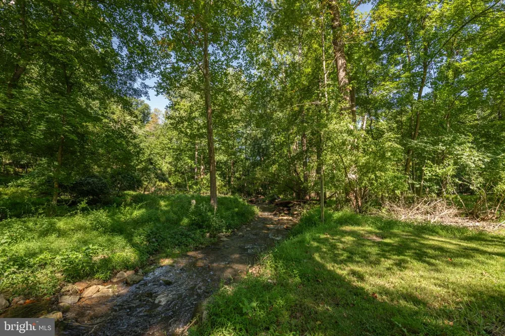 2 HARTMAN RUN Phoenixville, PA 19460