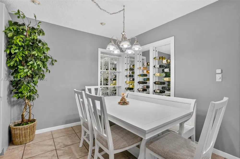 2100 SW 23rd Ter Fort Lauderdale, FL 33312