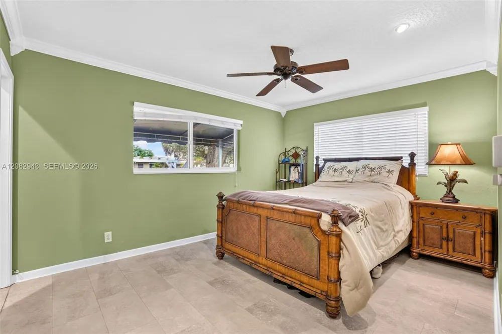 2100 SW 23rd Ter Fort Lauderdale, FL 33312