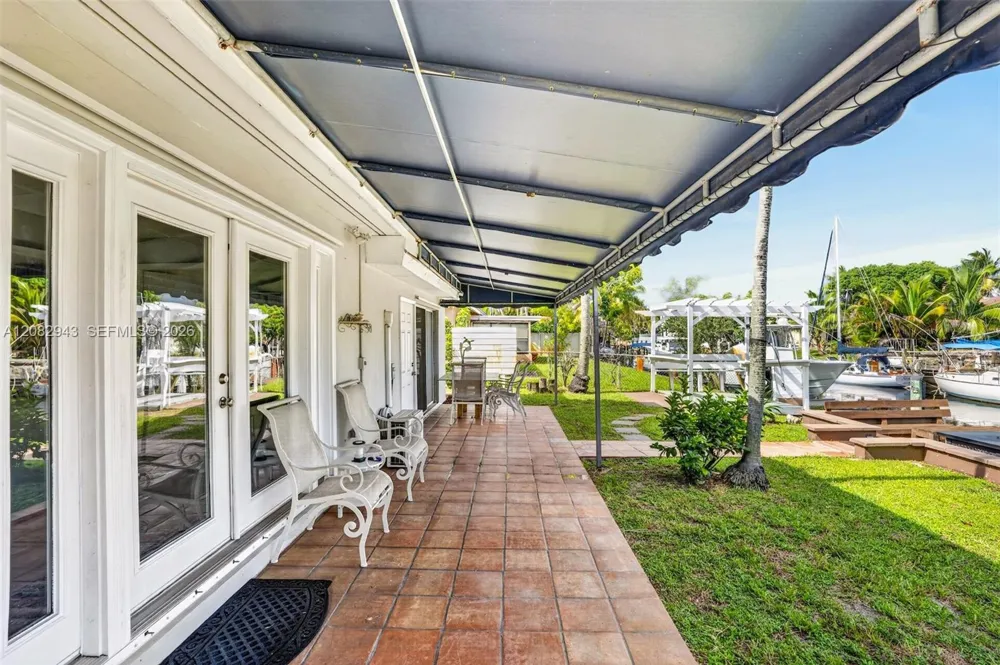 2100 SW 23rd Ter Fort Lauderdale, FL 33312