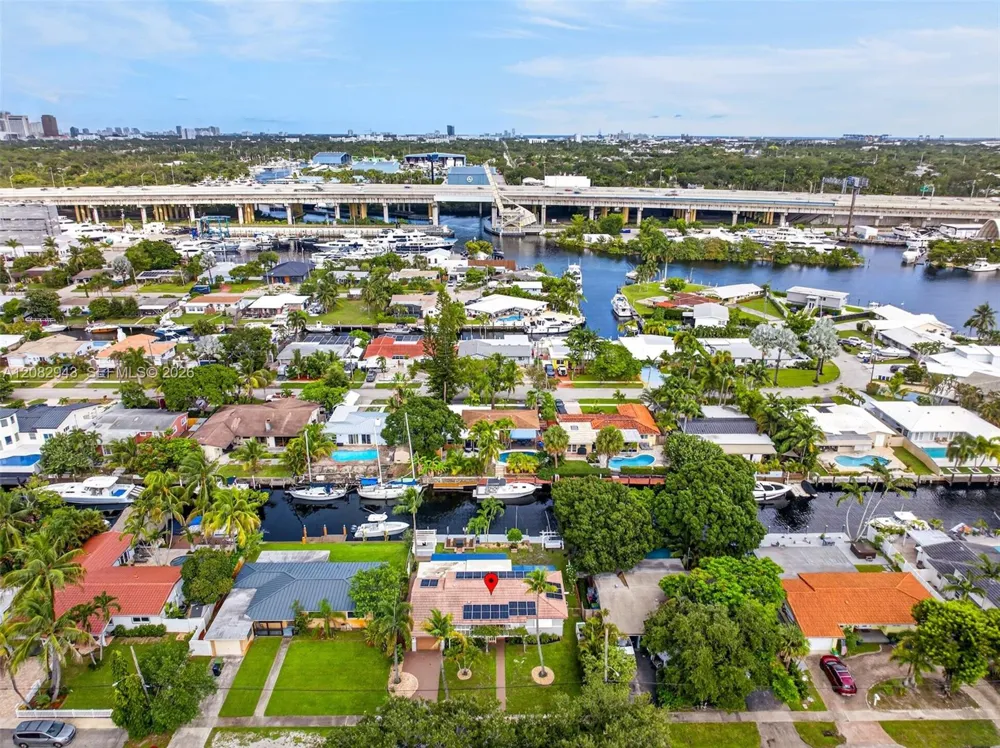 2100 SW 23rd Ter Fort Lauderdale, FL 33312