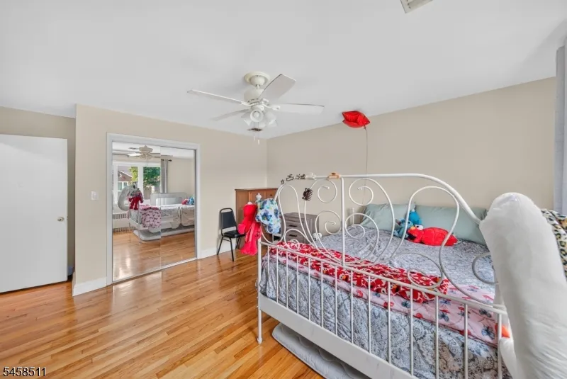 47 Albert Ave Edison, NJ 08837