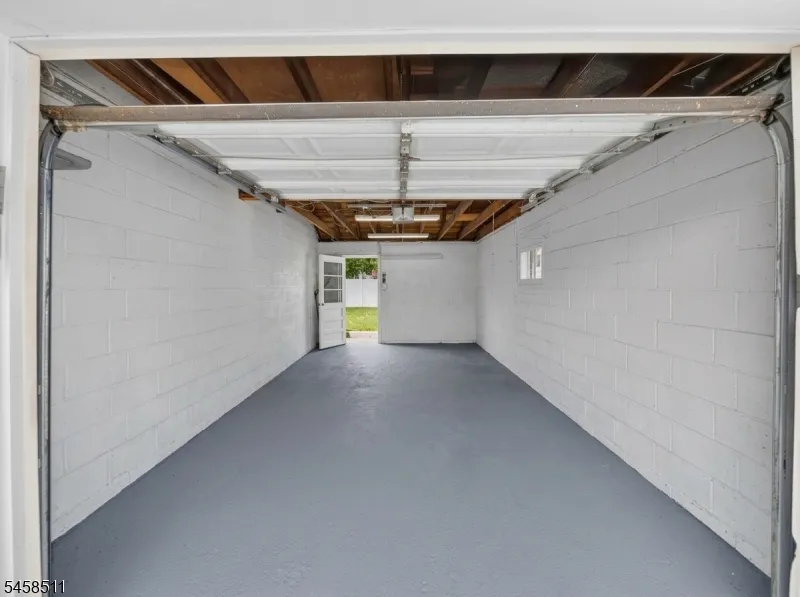 47 Albert Ave Edison, NJ 08837