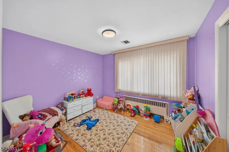 47 Albert Ave Edison, NJ 08837