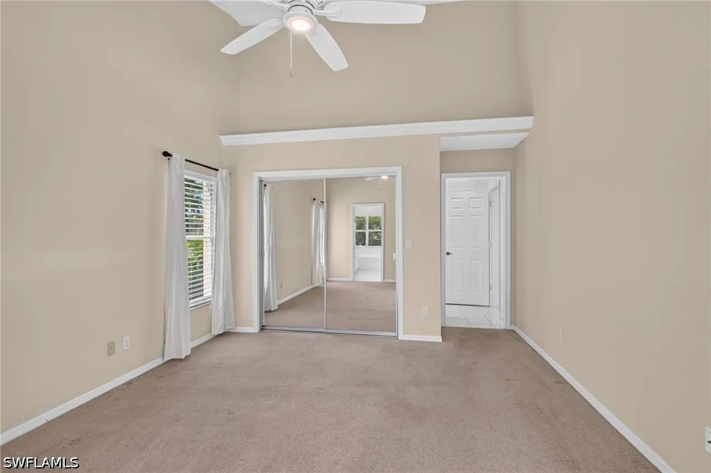 E Crown Point Naples, FL 34112