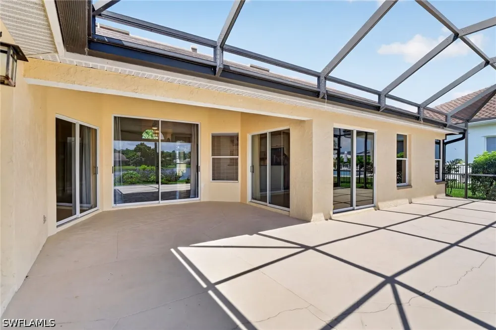 E Crown Point Naples, FL 34112