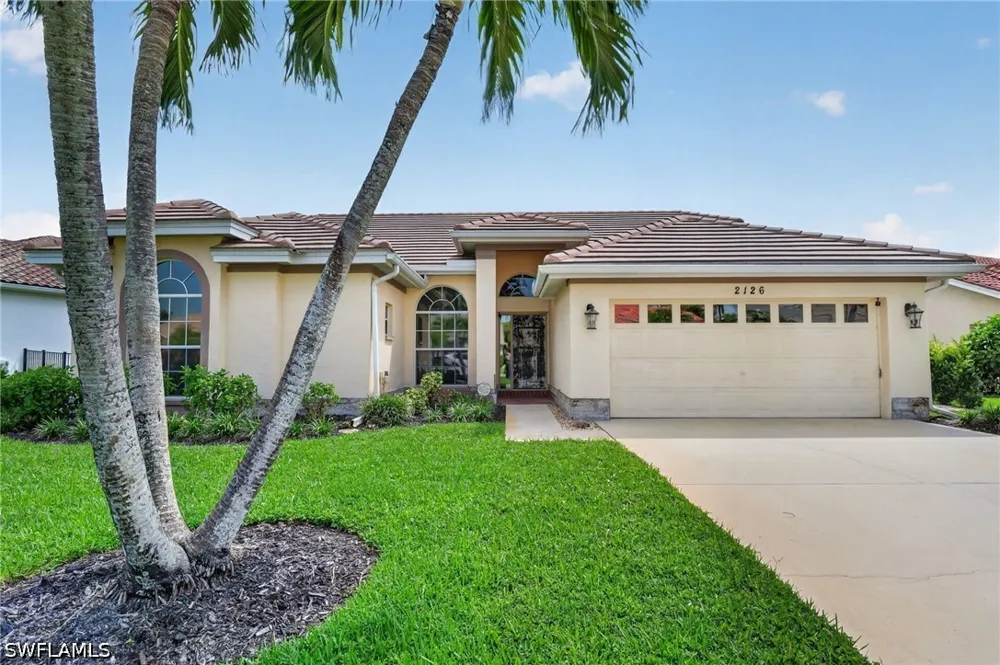 E Crown Point Naples, FL 34112
