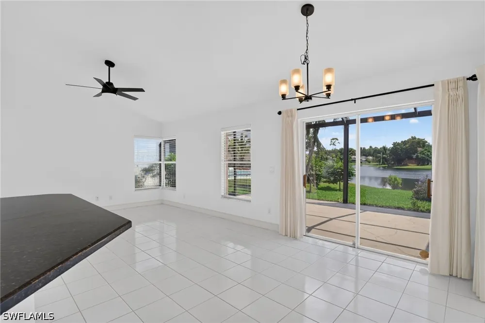 E Crown Point Naples, FL 34112