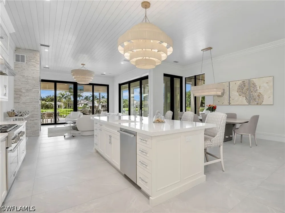 Highcroft Drive Naples, FL 34119