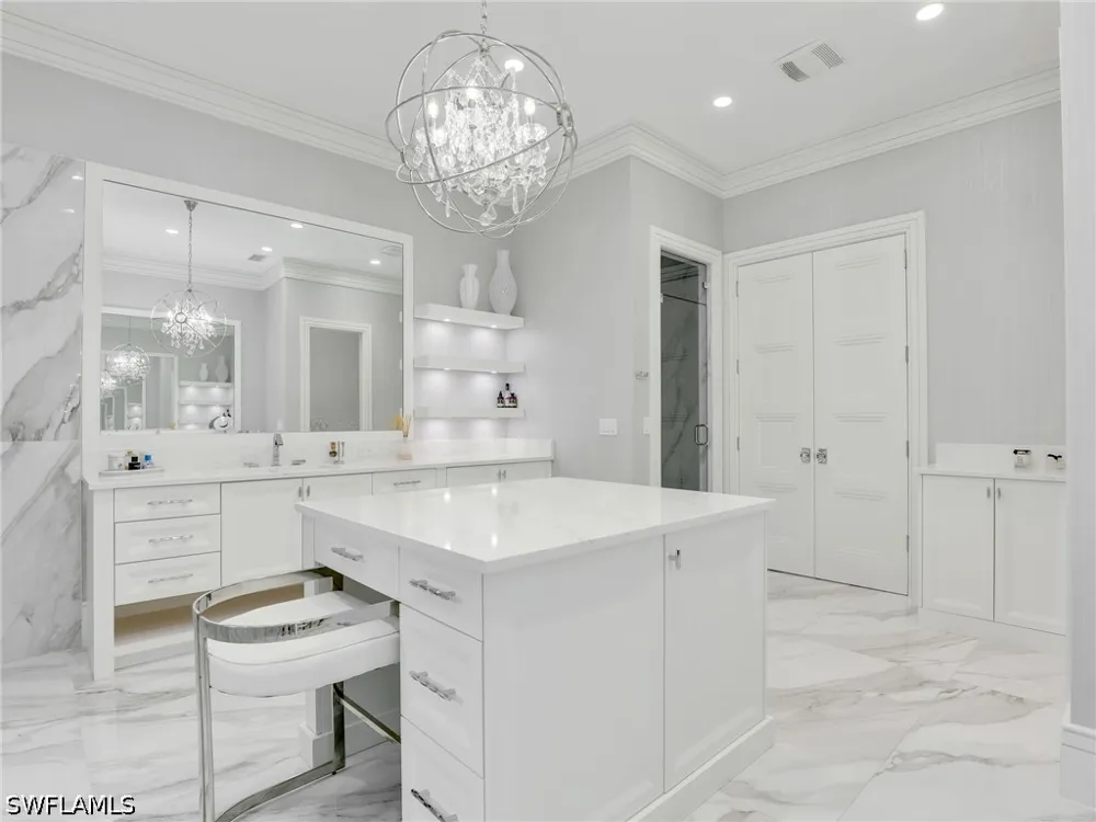 Highcroft Drive Naples, FL 34119