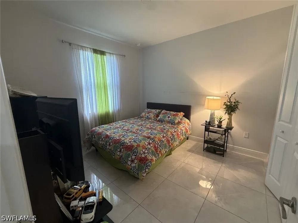18th Avenue NE Naples, FL 34120