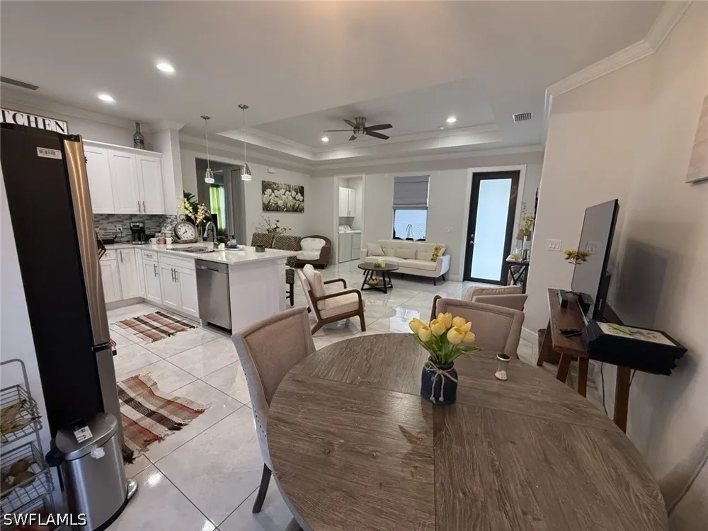 18th Avenue NE Naples, FL 34120