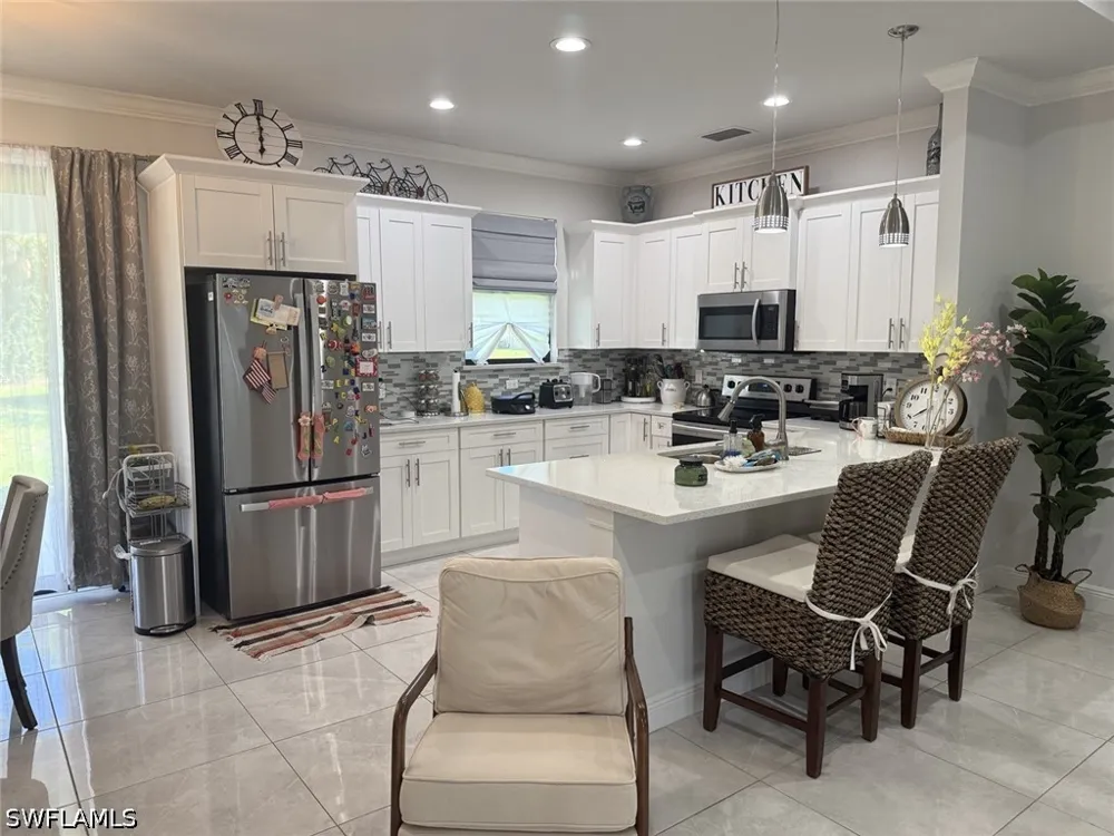 18th Avenue NE Naples, FL 34120