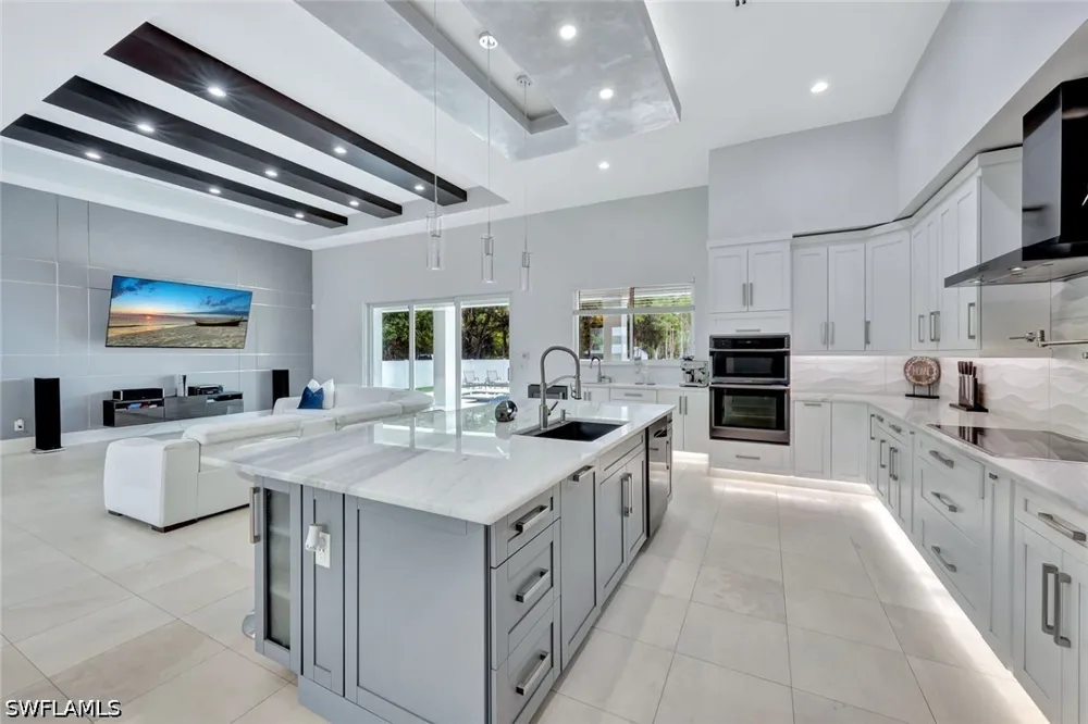 37th Avenue NW Naples, FL 34120