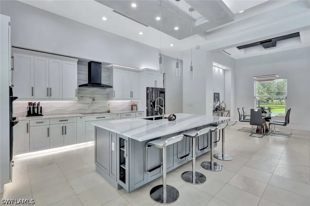 37th Avenue NW Naples, FL 34120