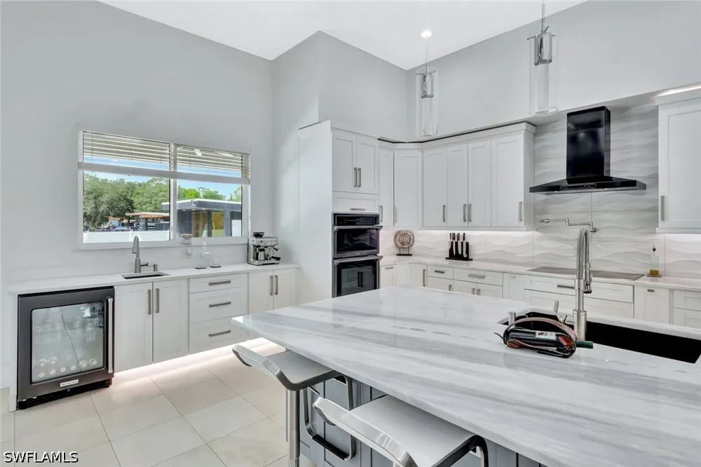 37th Avenue NW Naples, FL 34120