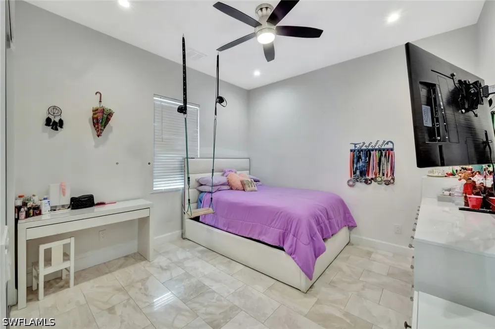37th Avenue NW Naples, FL 34120