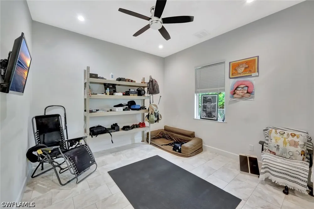 37th Avenue NW Naples, FL 34120