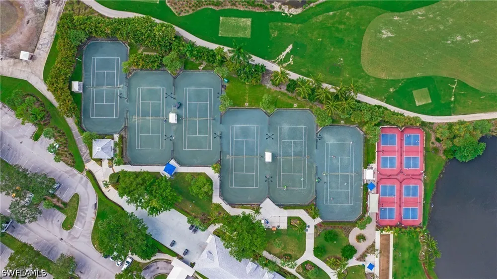 Aviamar Circle #7-203 Naples, FL 34114