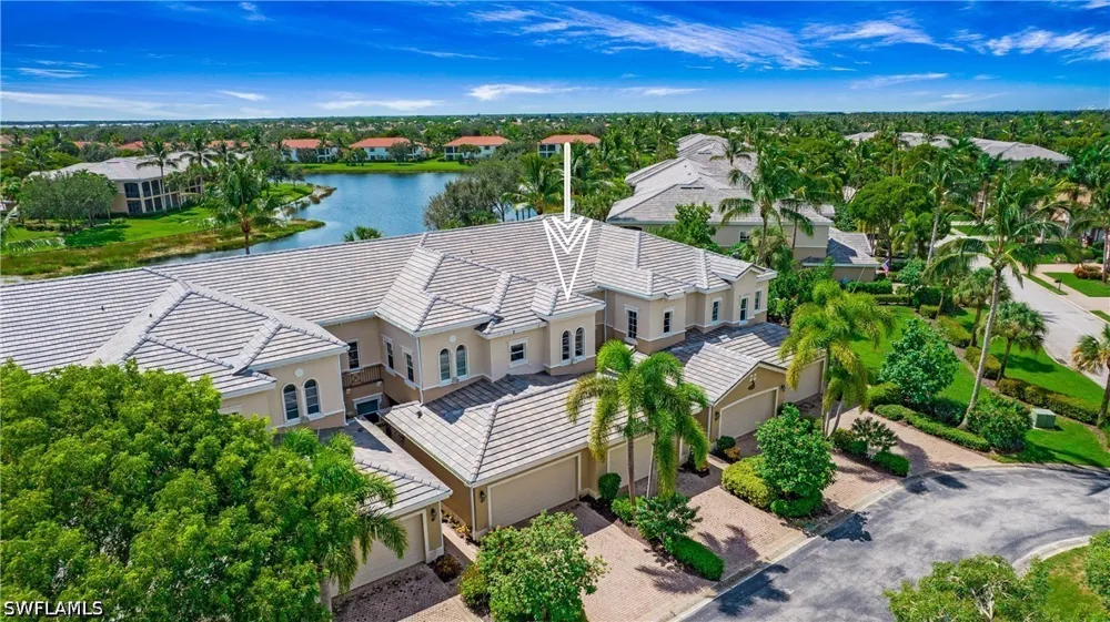 Aviamar Circle #7-203 Naples, FL 34114