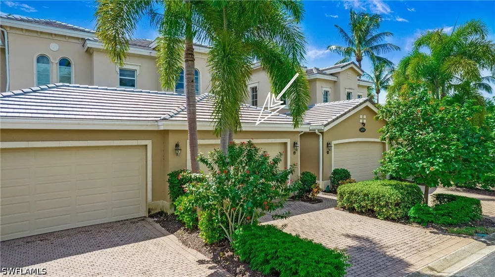 Aviamar Circle #7-203 Naples, FL 34114