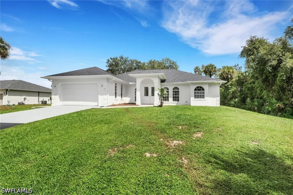 24th Avenue SE Naples, FL 34117