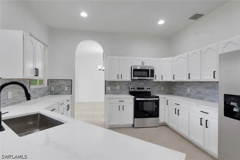 24th Avenue SE Naples, FL 34117