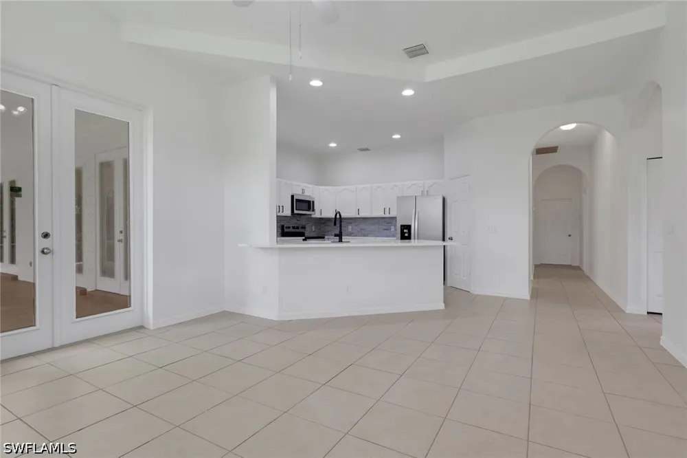 24th Avenue SE Naples, FL 34117
