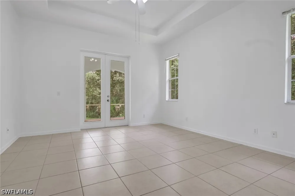 24th Avenue SE Naples, FL 34117