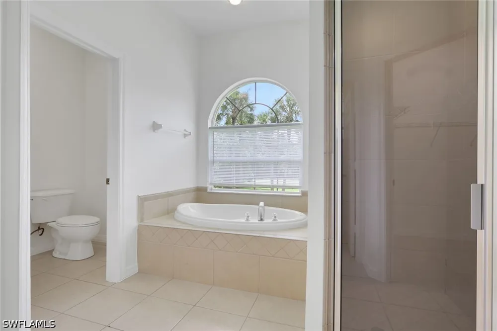 24th Avenue SE Naples, FL 34117