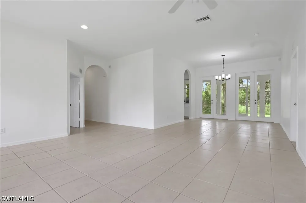 24th Avenue SE Naples, FL 34117