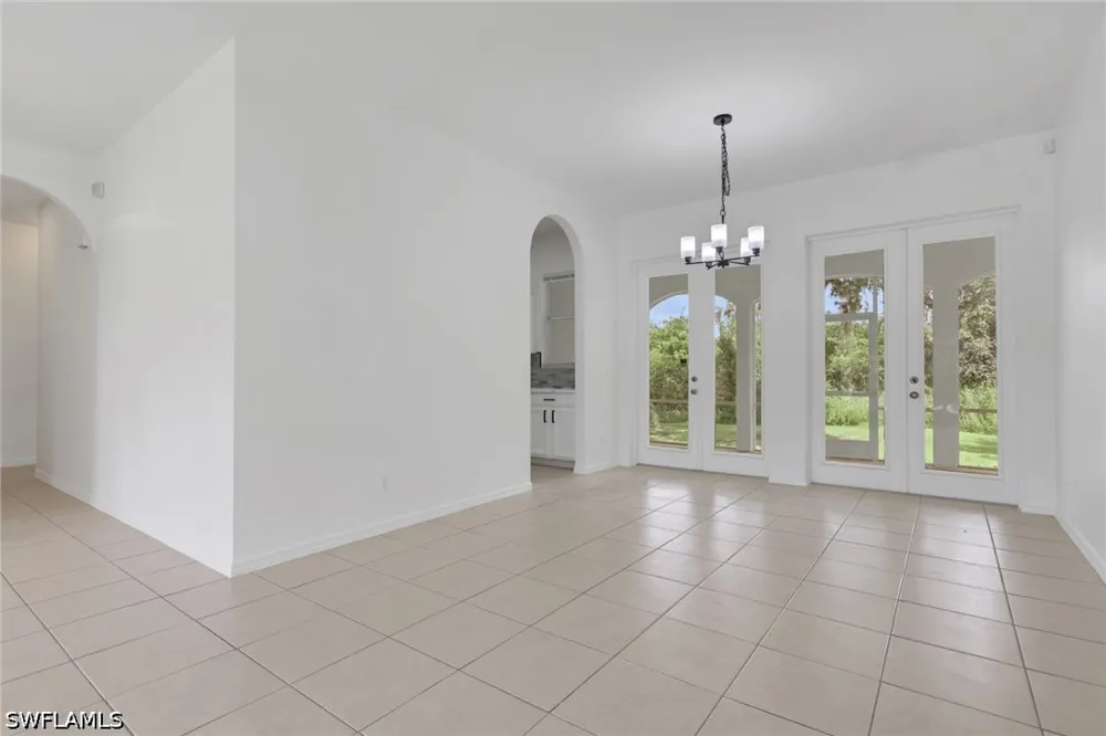 24th Avenue SE Naples, FL 34117