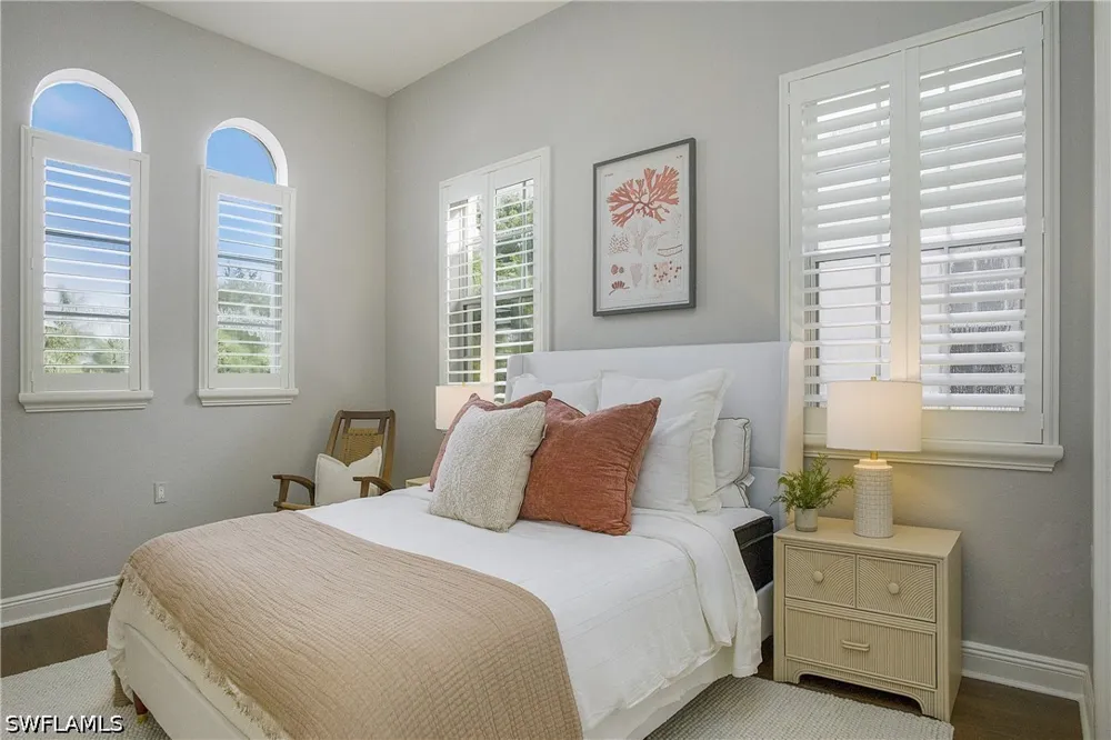 Aviamar Circle #7-203 Naples, FL 34114