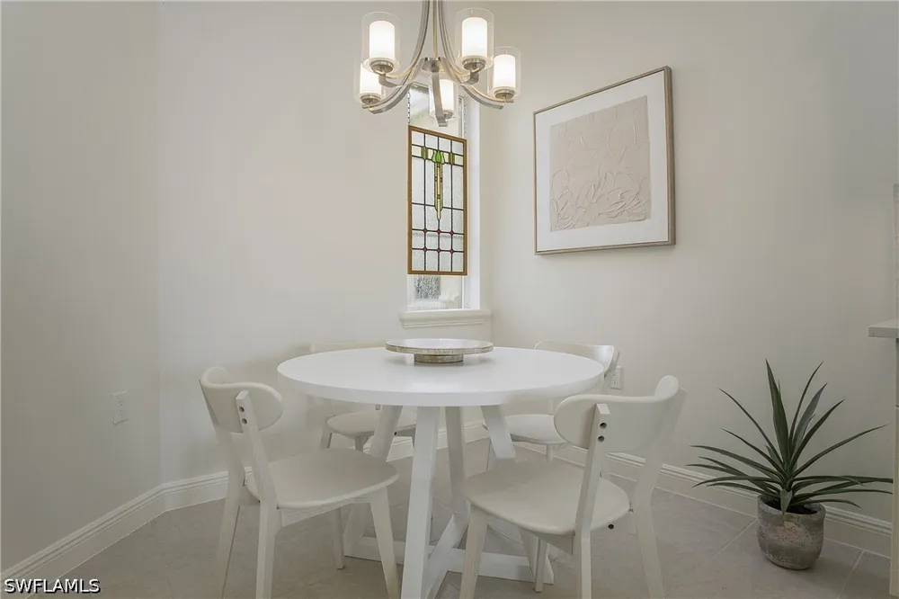 Aviamar Circle #7-203 Naples, FL 34114