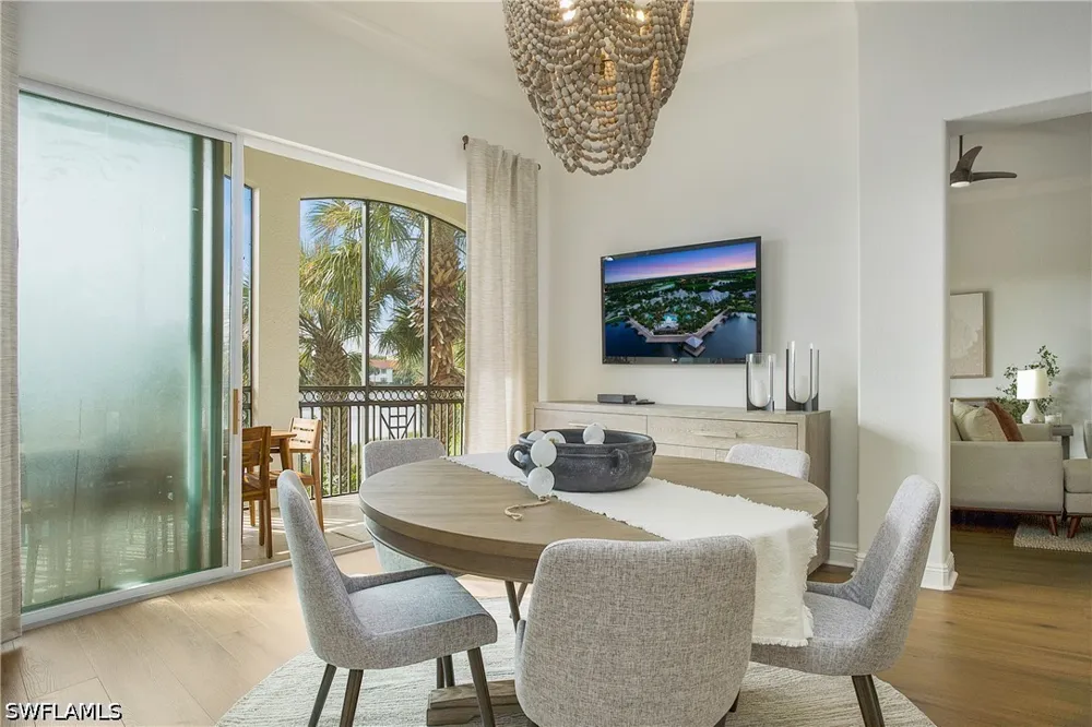 Aviamar Circle #7-203 Naples, FL 34114