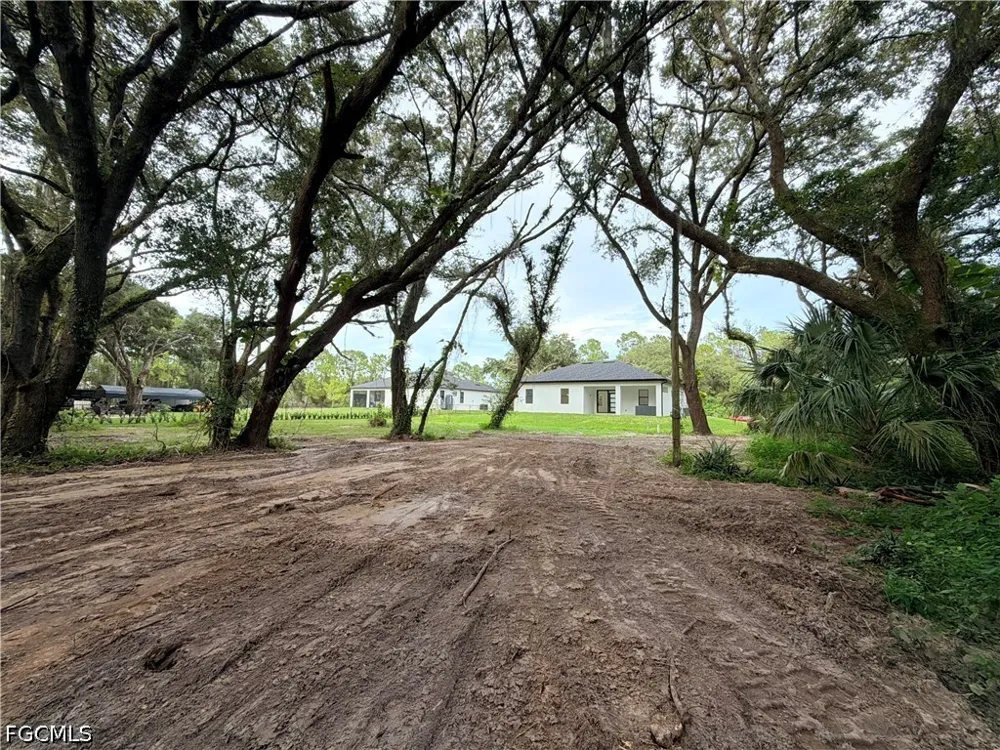 Robert Avenue Lehigh Acres, FL 33972